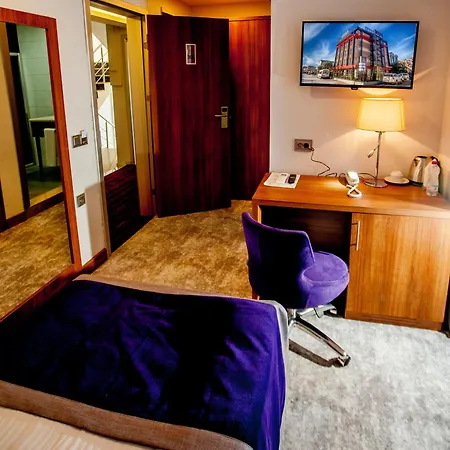 Hotel Business