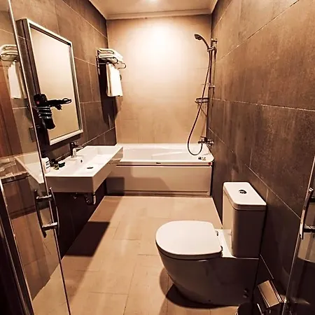 Business Hotel